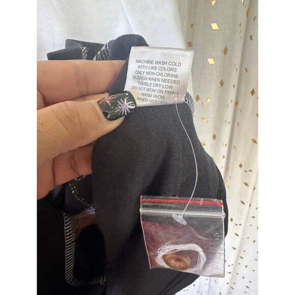 Blair Boutique NWT Giraffe Novelty Chunky Stripe Color Block Button Up Cardigan - Picture 6 of 6